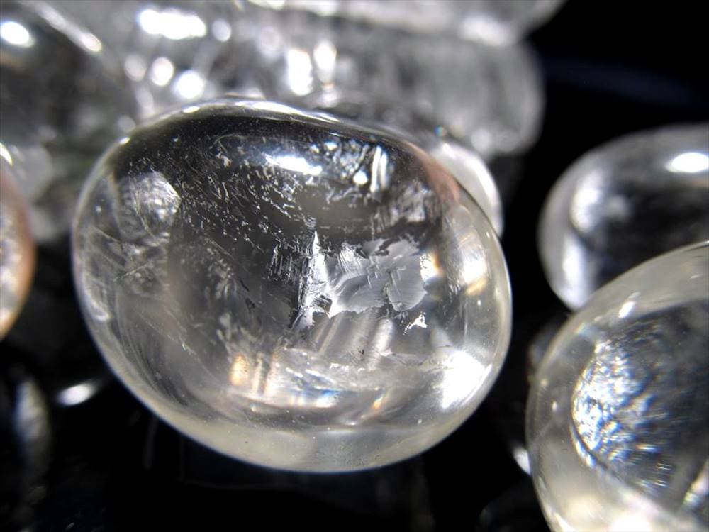 クォーツ 誕生石 水晶 タンブル 握り石