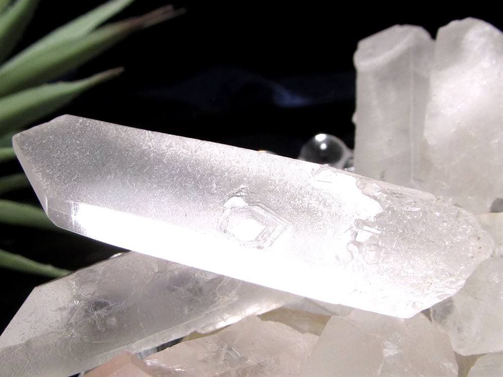 水晶ポイント クリスタル 六角柱 フロスト水晶 パワーストーン