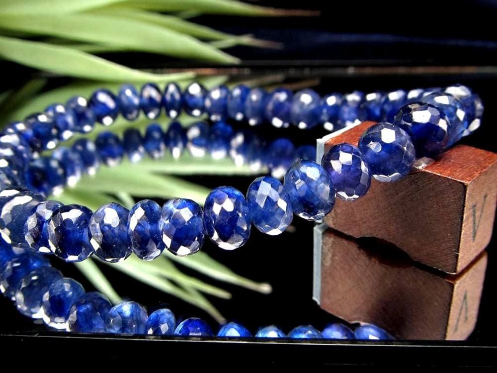 サファイア ブレスレット コランダム ボタンカット 9月の誕生石