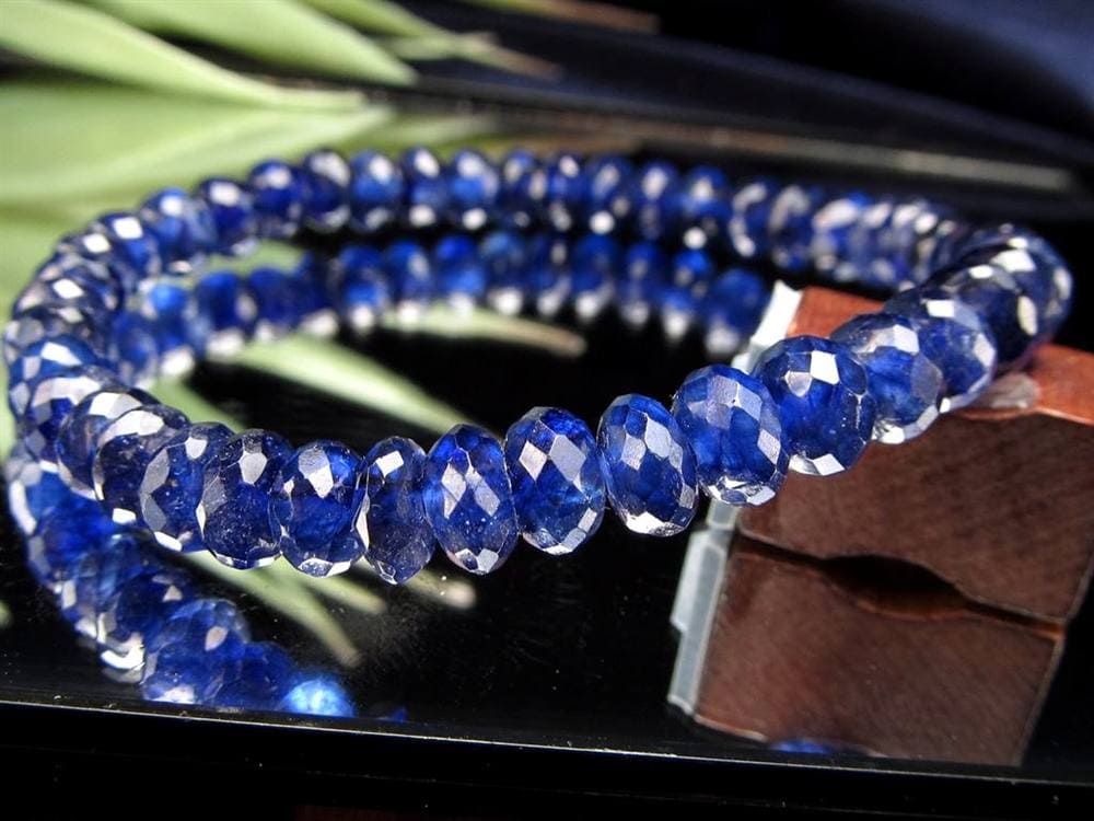 サファイア ブレスレット コランダム ボタンカット 9月の誕生石