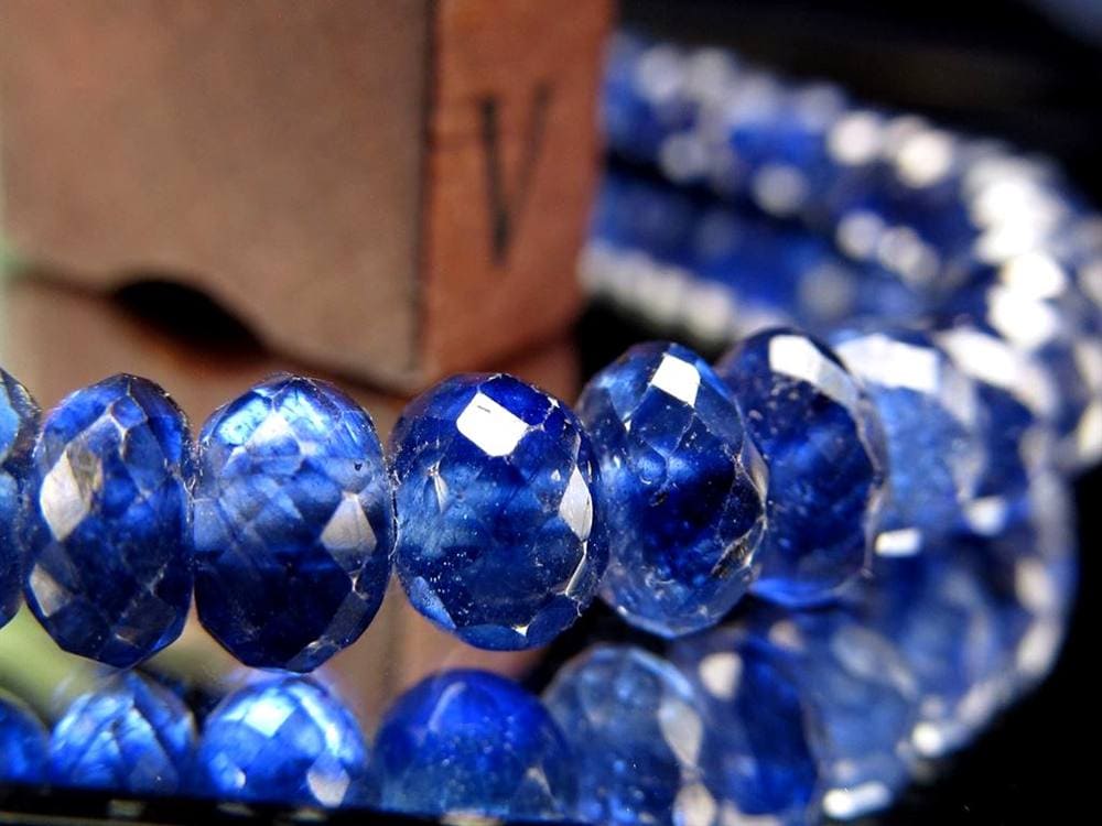 サファイア ブレスレット コランダム ボタンカット 9月の誕生石