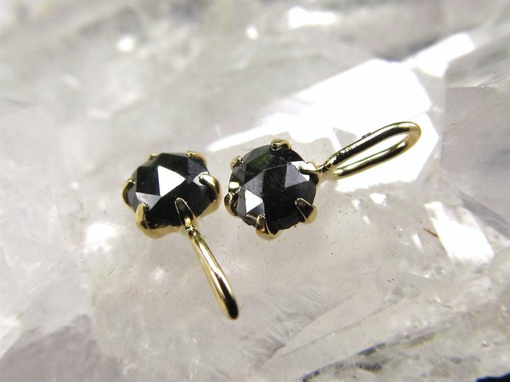 天然ダイヤモンド ブラックダイアモンド 18K 18金 ペンダントトップ