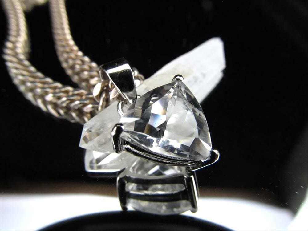 ペタライト ペンダント 葉長石 ネックレス PETALITE