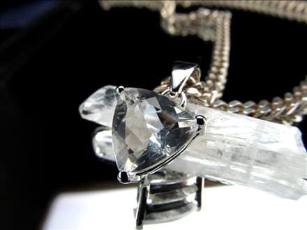 ペタライト ペンダント 葉長石 ネックレス PETALITE