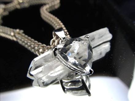 ペタライト ペンダント 葉長石 ネックレス PETALITE