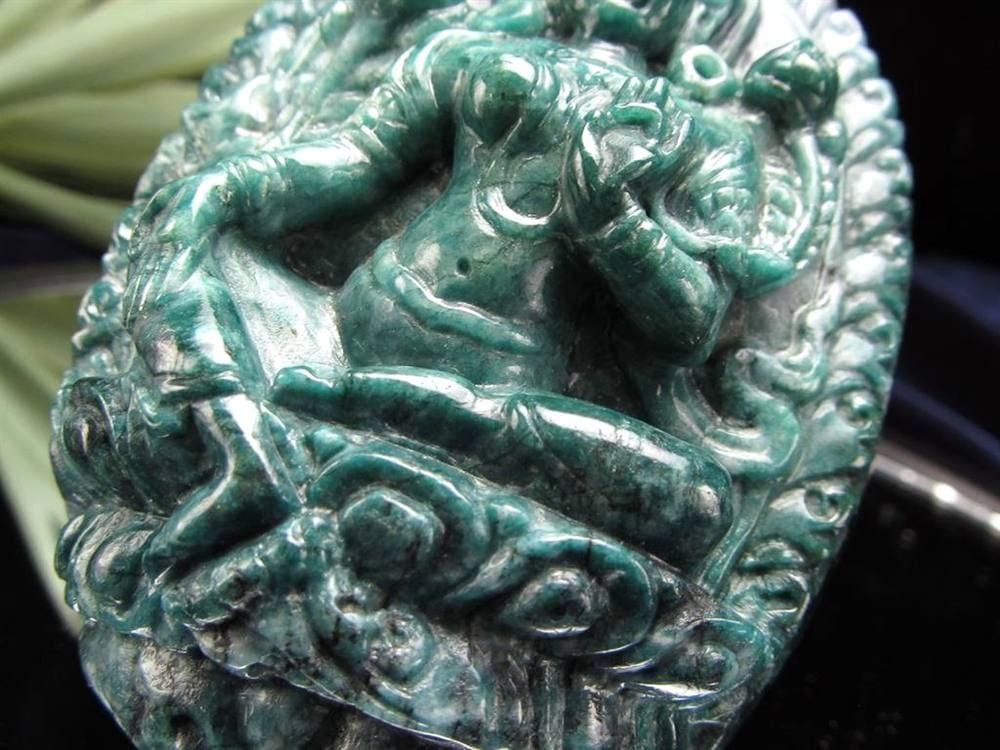 エメラルド グリーンターラー 緑多羅菩薩 チベット仏教 彫刻 置物