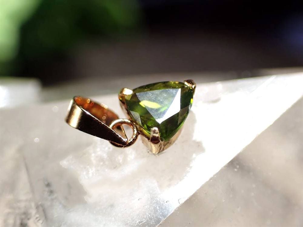エンスタタイト ペンダントトップ 頑火輝石 18金 アクセサリー