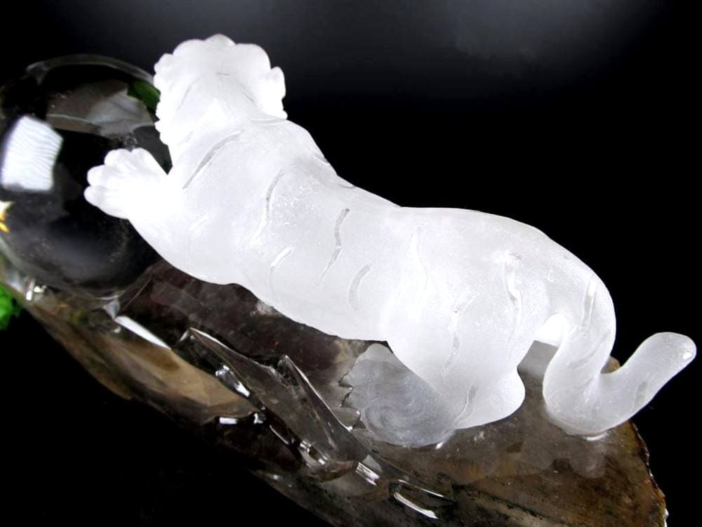 四神獣 ガーデンクォーツ 庭園水晶 白虎 彫刻 置物