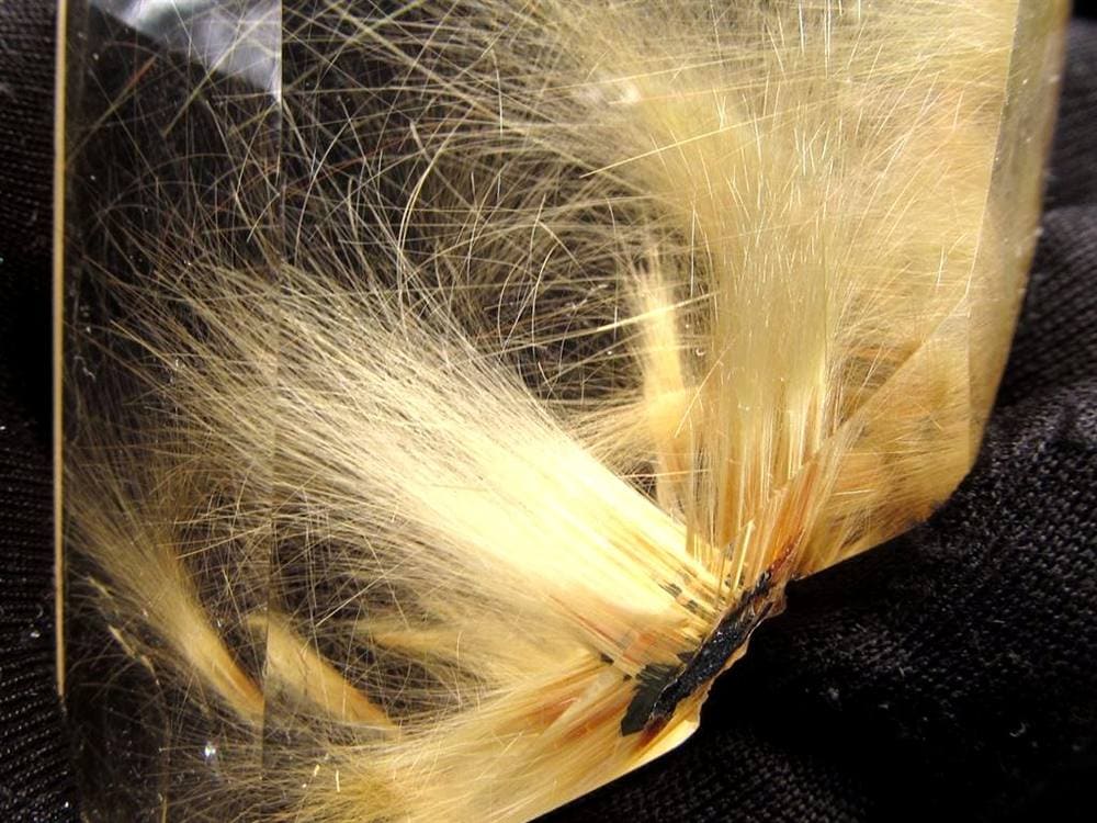 ルチル ゴールド 金針 置物 原石 金運