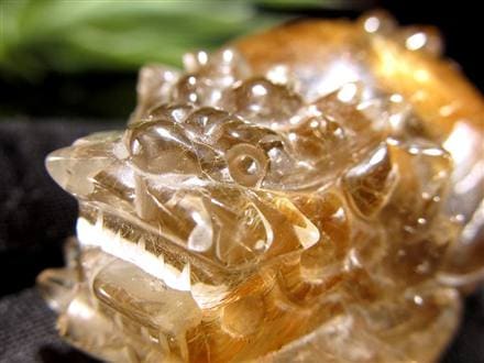 ゴールドルチルクォーツ 龍亀 ロングイ 金針 水晶 彫刻 置物 財運 瑞獣