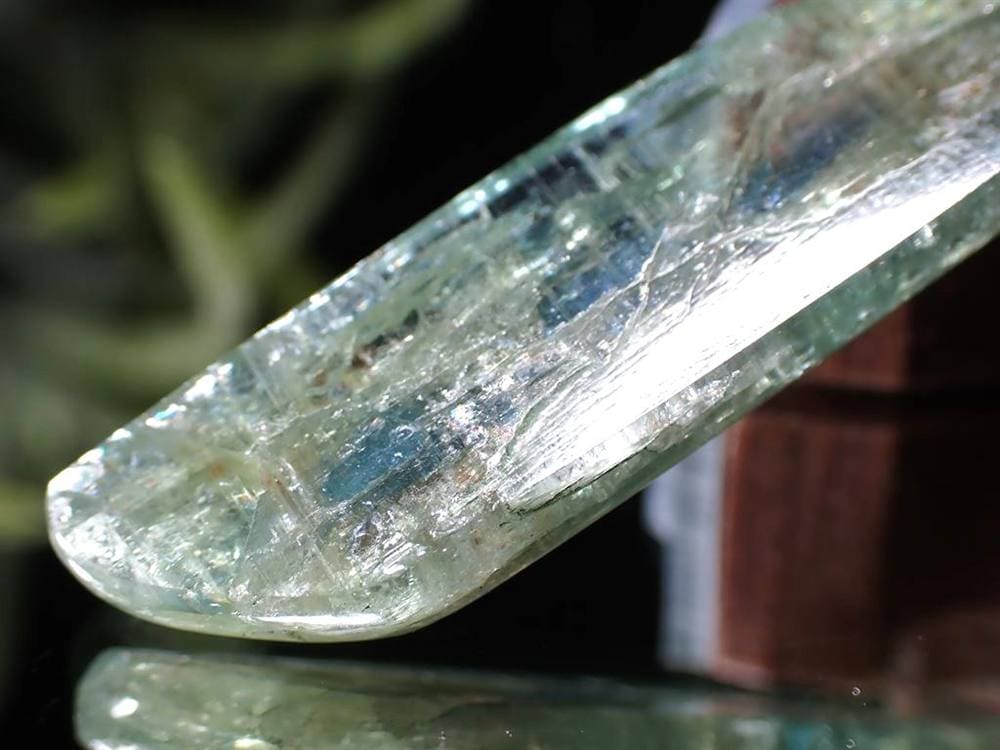グリーンカイヤナイト 藍晶石 原石 結晶