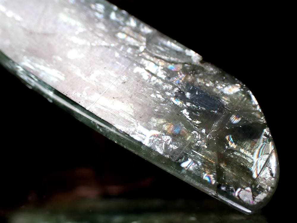 グリーンカイヤナイト 藍晶石 原石 結晶