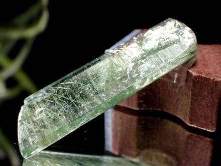 グリーンカイヤナイト 藍晶石 原石 結晶