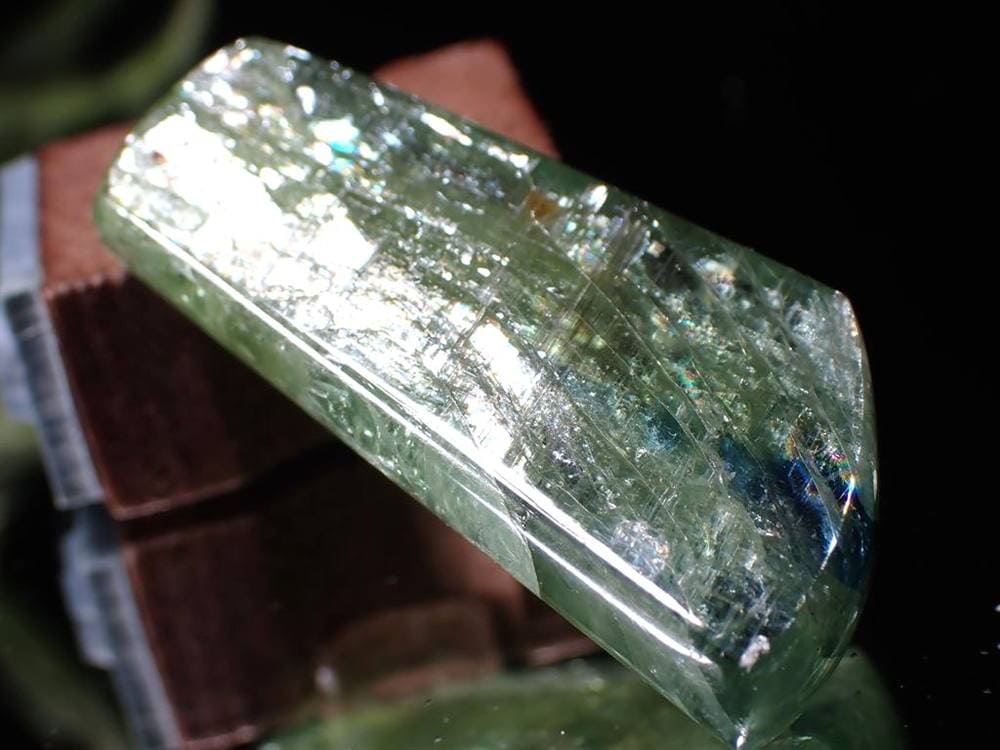 グリーンカイヤナイト 藍晶石 原石 結晶