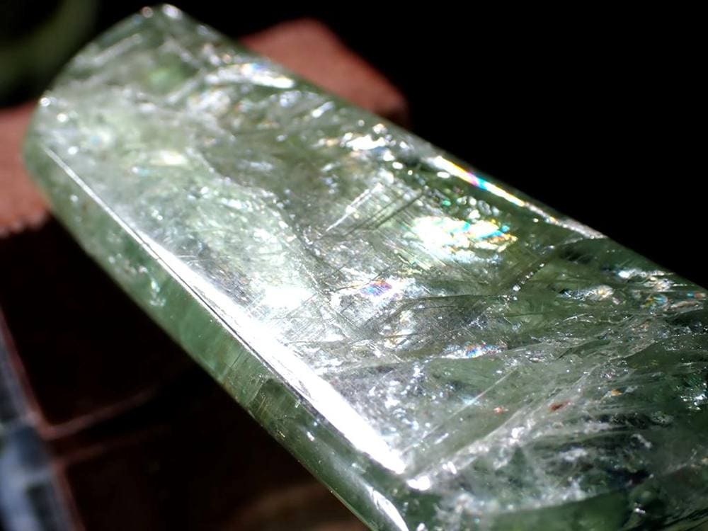 グリーンカイヤナイト 藍晶石 原石 結晶
