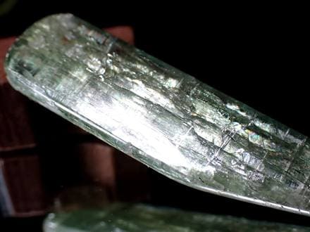グリーンカイヤナイト 藍晶石 原石 結晶