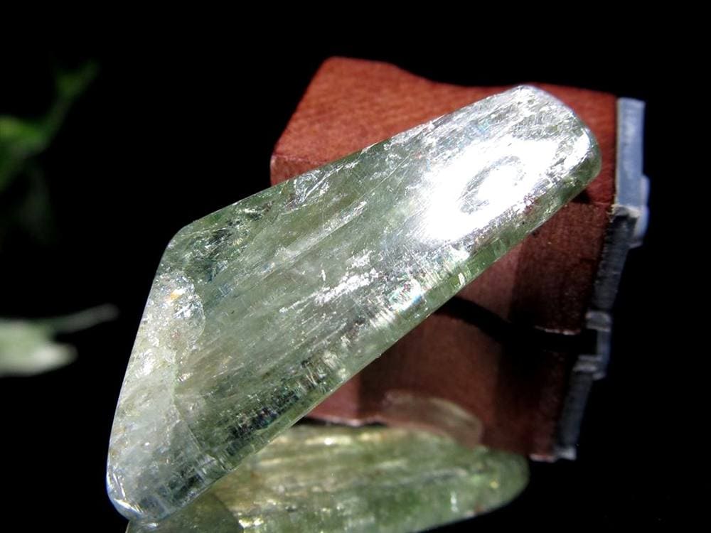 グリーンカイヤナイト 藍晶石 原石 結晶