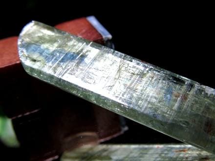 グリーンカイヤナイト 藍晶石 原石 結晶