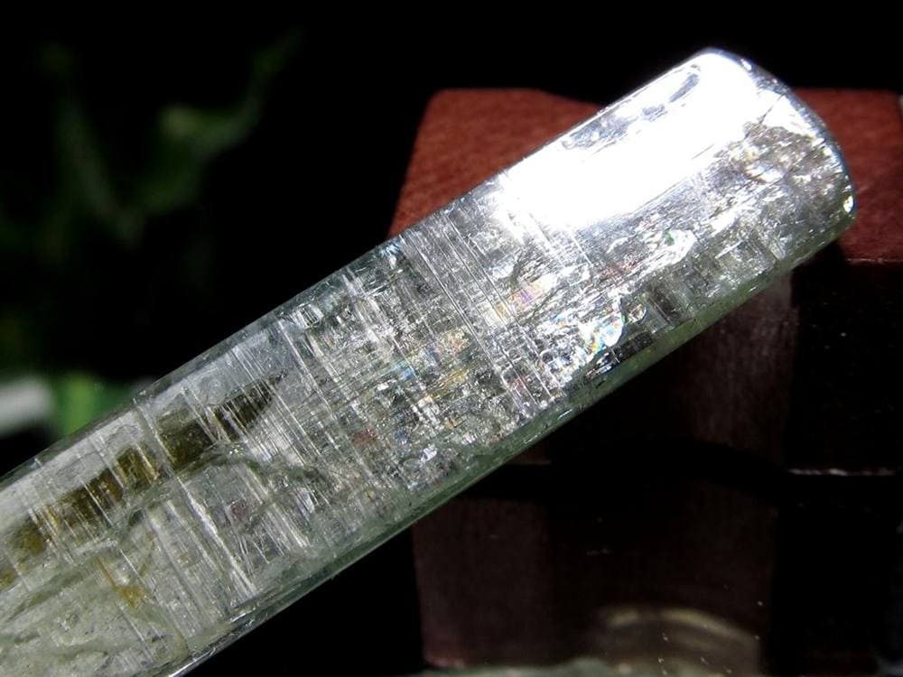 グリーンカイヤナイト 藍晶石 原石 結晶