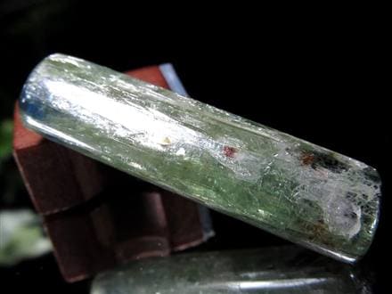 グリーンカイヤナイト 藍晶石 原石 結晶