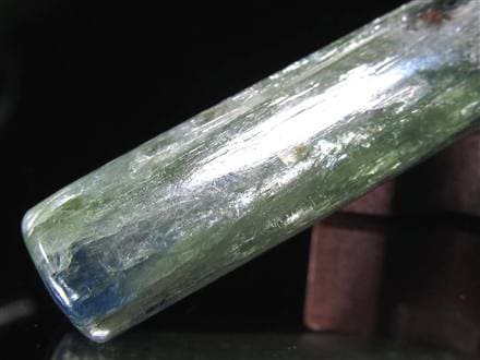 グリーンカイヤナイト 藍晶石 原石 結晶
