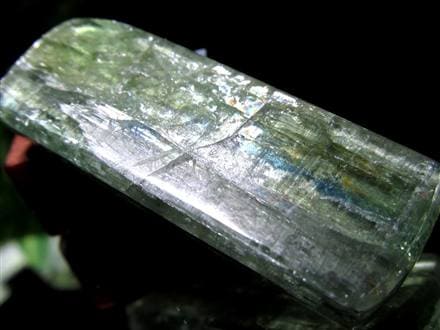 グリーンカイヤナイト 藍晶石 原石 結晶
