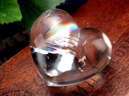 アイリスクォーツ 虹入り水晶 ハート タンブル レインボー水晶