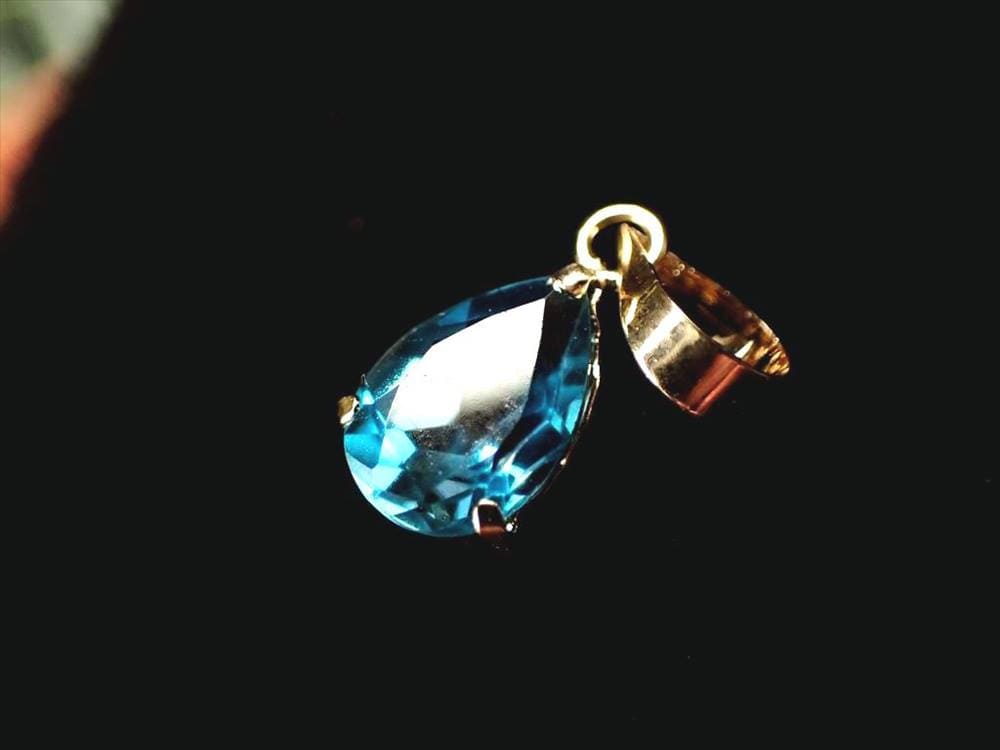 ロンドンブルートパーズ 18K トパーズ ペンダントトップ 18金 ドロップカット