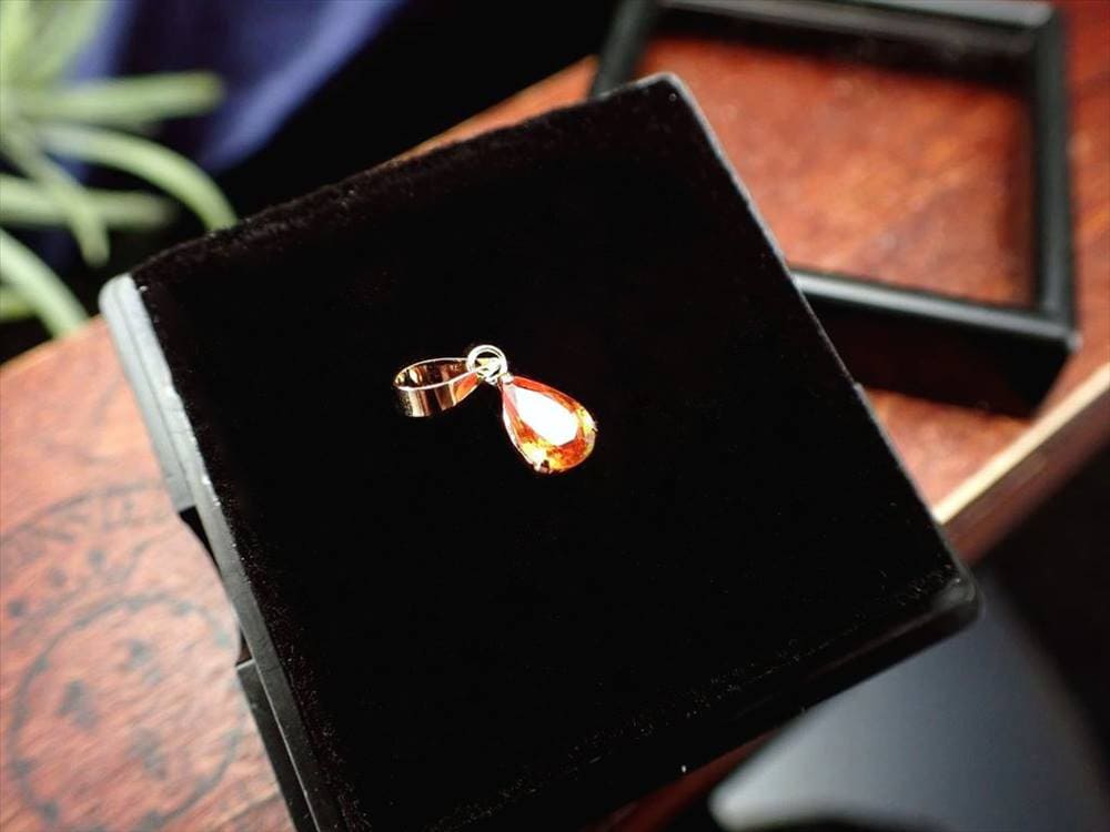 誕生石 ペンダント ジュエリー 日本製 K18