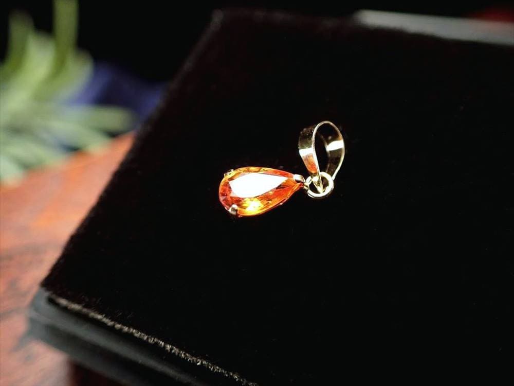 誕生石 ペンダント ジュエリー 日本製 K18