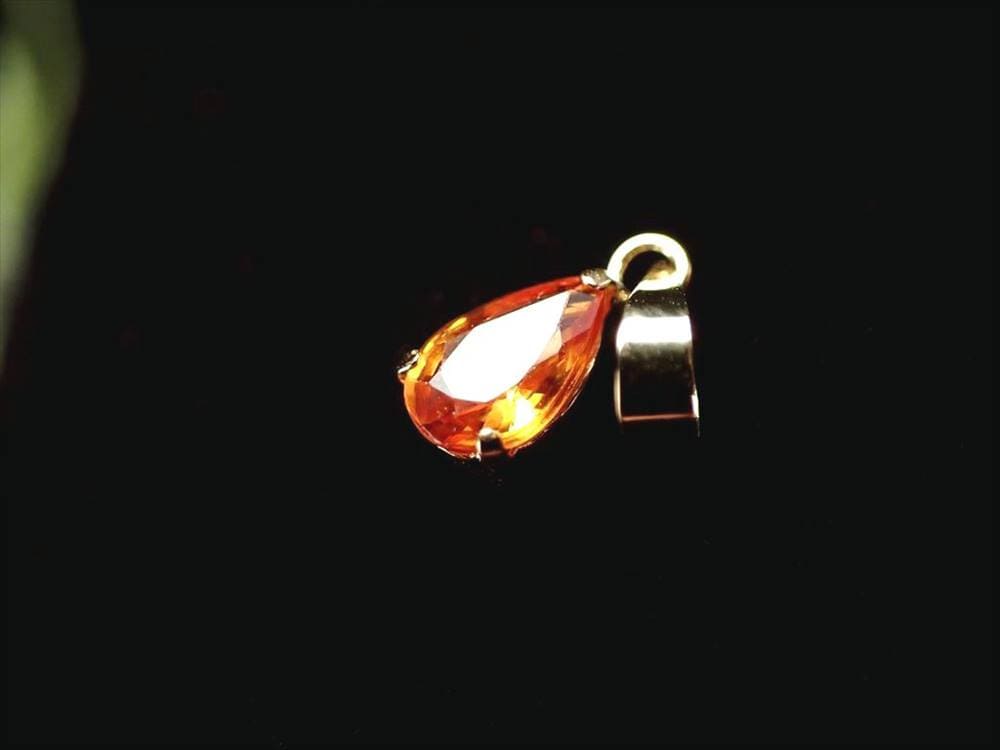 誕生石 ペンダント ジュエリー 日本製 K18