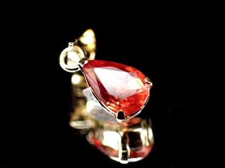 誕生石 ペンダント ジュエリー 日本製 K18