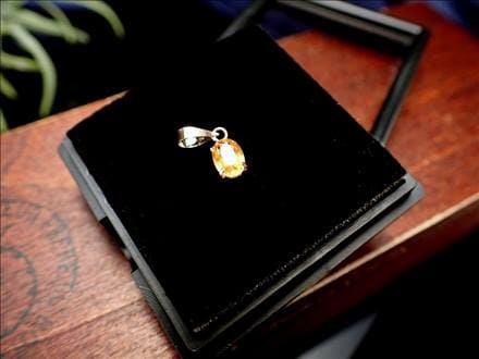 誕生石 ペンダント ジュエリー 日本製 K18