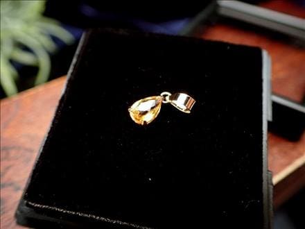 誕生石 ペンダント ジュエリー 日本製 K18