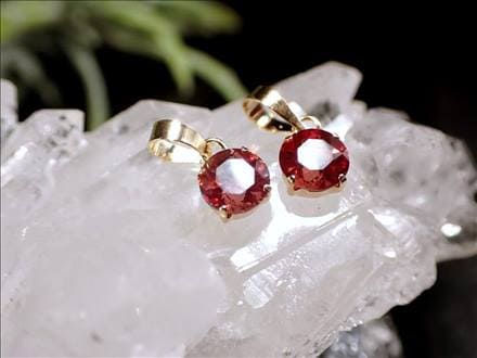 レッドアンデシン 誕生石 ペンダント ジュエリー 日本製 K18