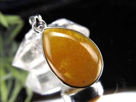 プクラジストーン ペンダント ネックレス イエロー サファイア