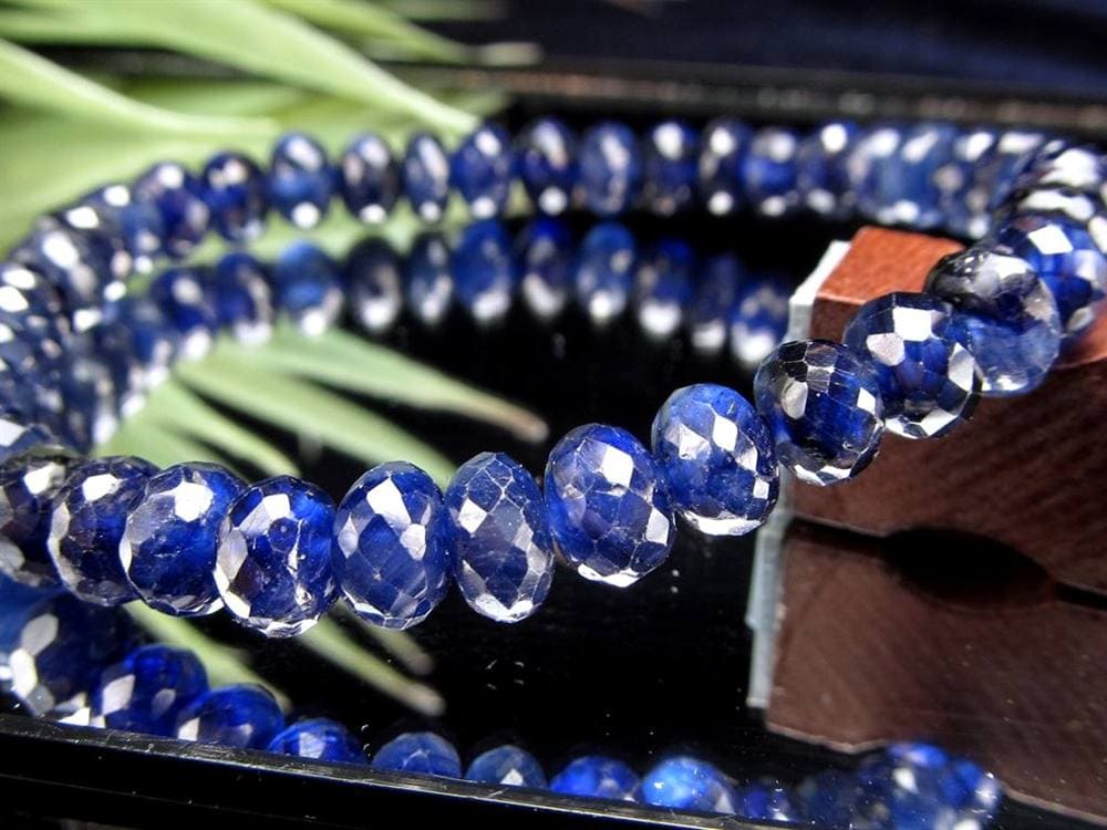 サファイア ブレスレット コランダム ボタンカット 9月の誕生石