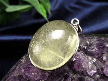 リビアングラス 隕石 アクセサリー ペンダント インパクトガラス