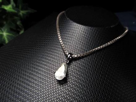 リビアングラス 隕石 アクセサリー ペンダント インパクトガラス