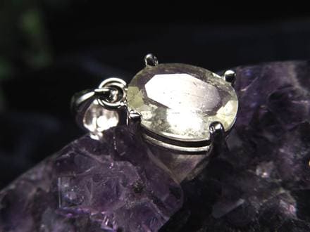 リビアングラス 隕石 アクセサリー ペンダント インパクトガラス