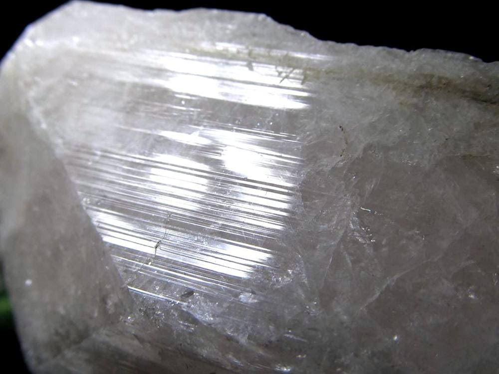 ダンビュライト 原石 天然石 ダンブリ石 パワーストーン