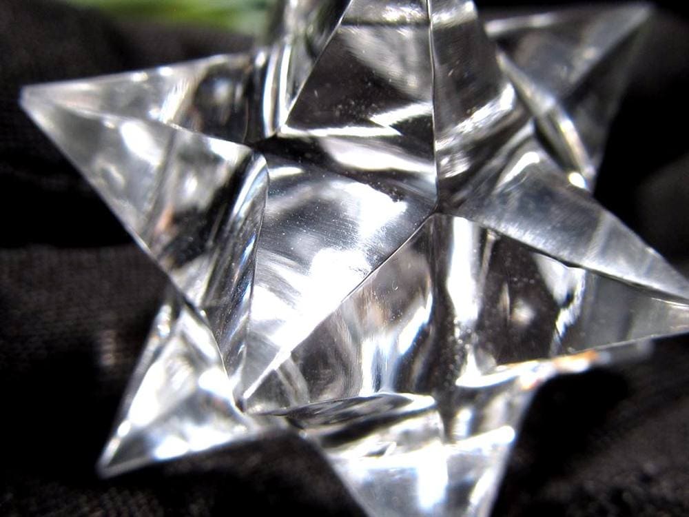 天然水晶 アステロイド 彫り 置物