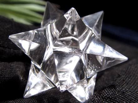 天然水晶 アステロイド 彫り 置物