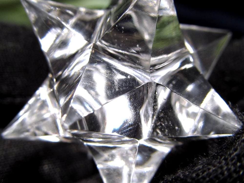 天然水晶 アステロイド 彫り 置物
