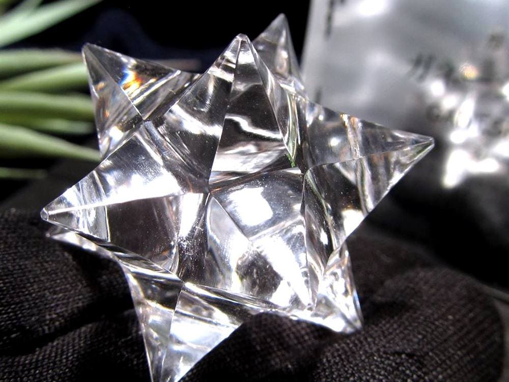 天然水晶 アステロイド 彫り 置物