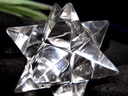 天然水晶 アステロイド 彫り 置物