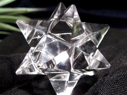 天然水晶 アステロイド 彫り 置物