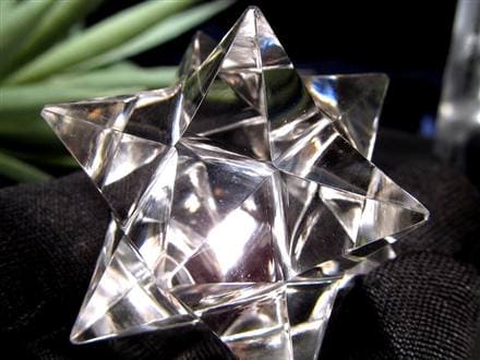 天然水晶 アステロイド 彫り 置物