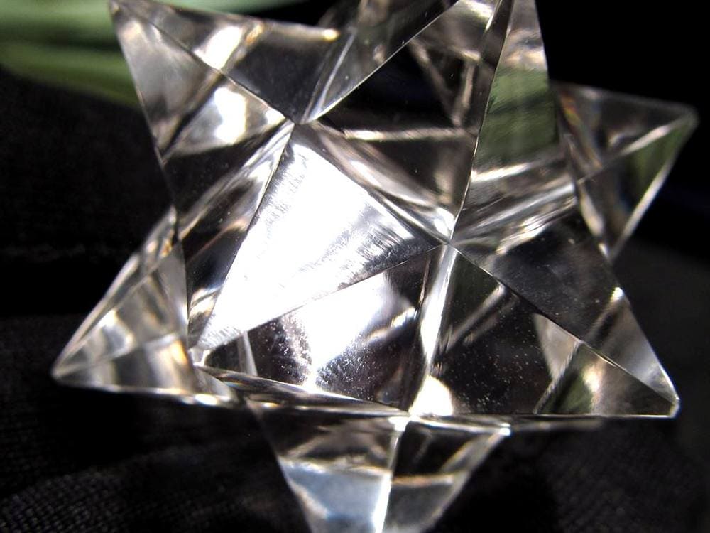 天然水晶 アステロイド 彫り 置物