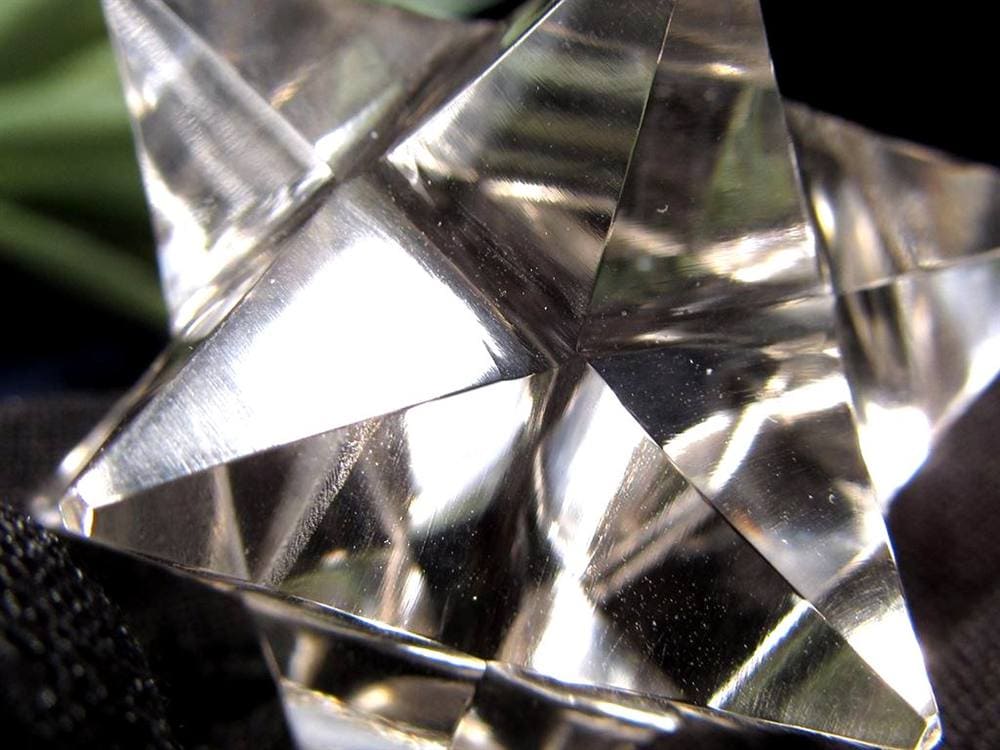 天然水晶 アステロイド 彫り 置物